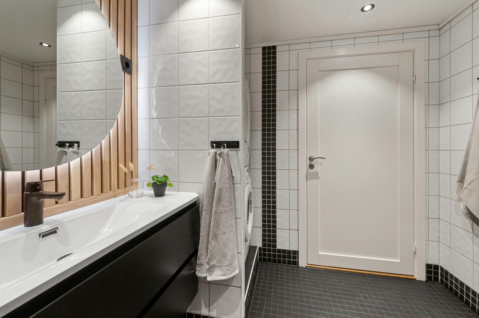 Bathroom designs image
